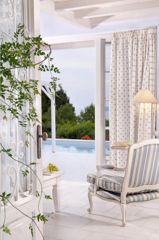 Anemolia Villas With Private Pools Near The Most Beautiful Beaches Of Alonissos Isomata Exterior photo