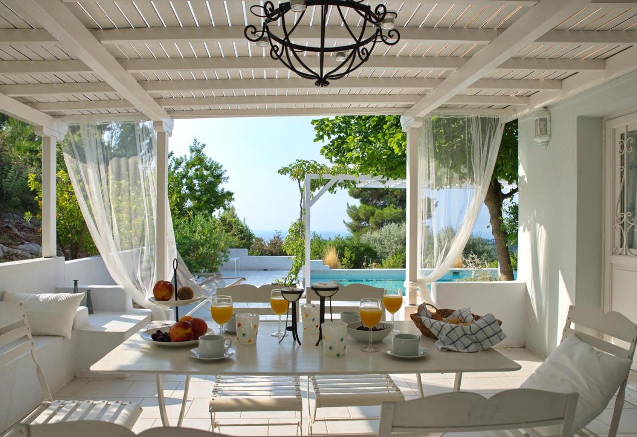 Anemolia Villas With Private Pools Near The Most Beautiful Beaches Of Alonissos Isomata Exterior photo